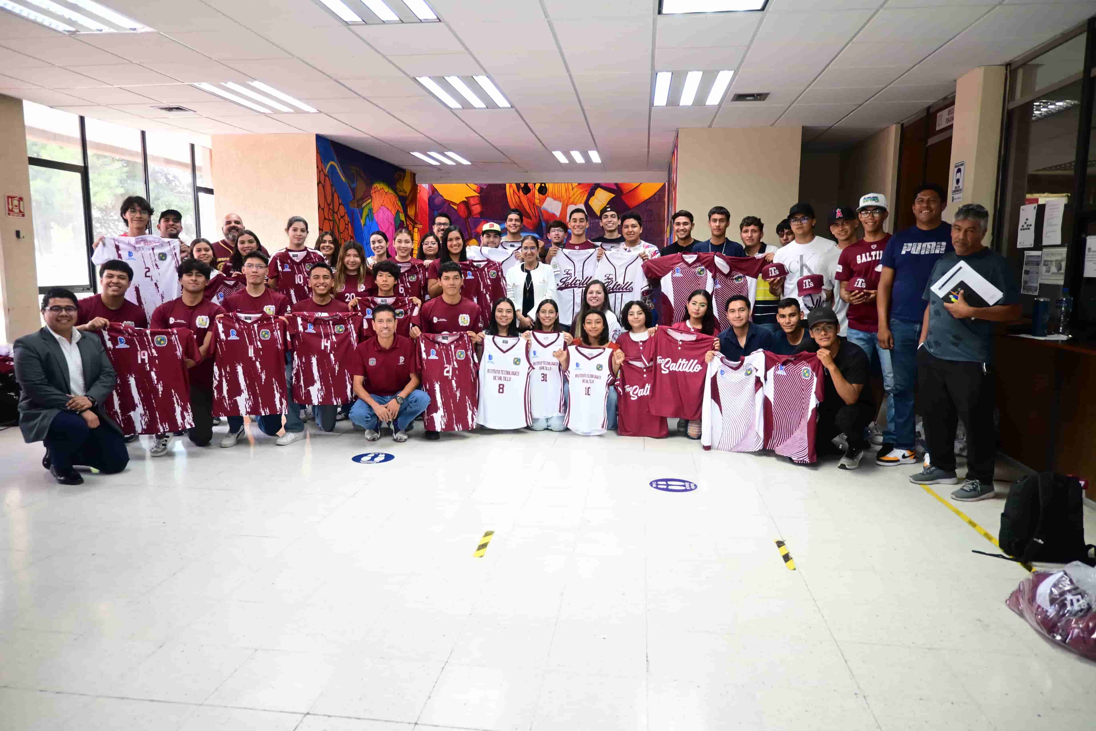 Imagen de artículo UNIFORMAN A LOS BURROS PARDOS PREVIO AL LXVIII EVENTO PRENACIONAL DEPORTIVO QUE SE CELEBRARÁ EN SALTILLO DEL 24 AL 29 DE MAYO